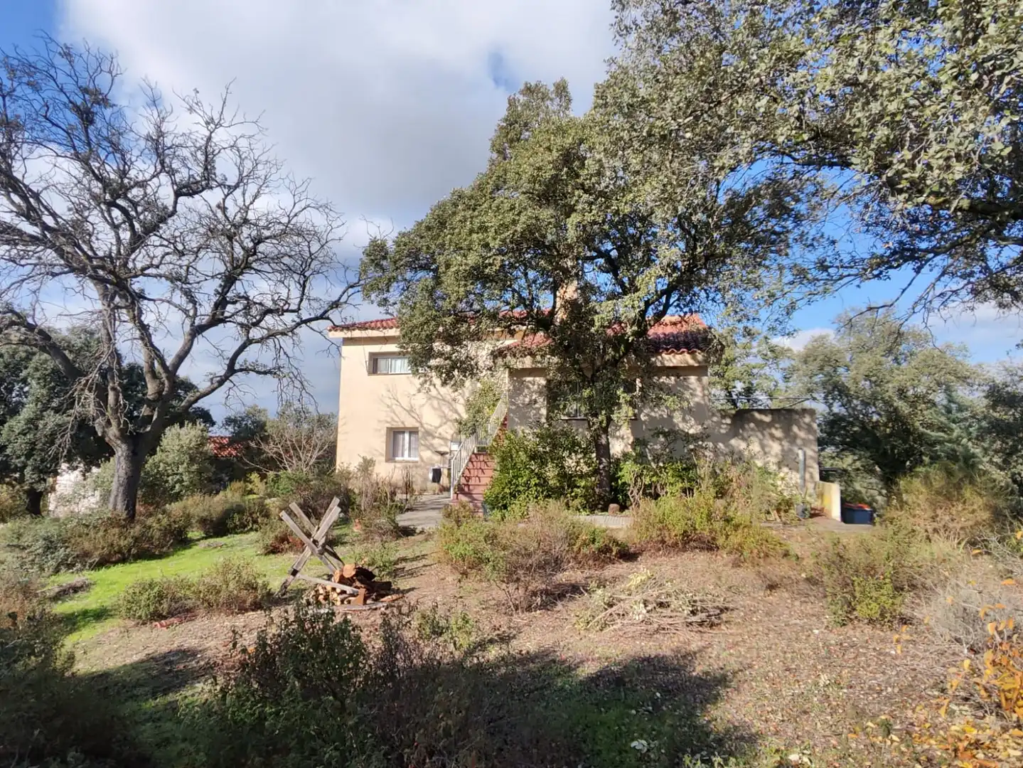 Vista exterior de Casa o xalet en venda en Sevilla la Nueva amb Calefacció, Jardí privat i Terrassa