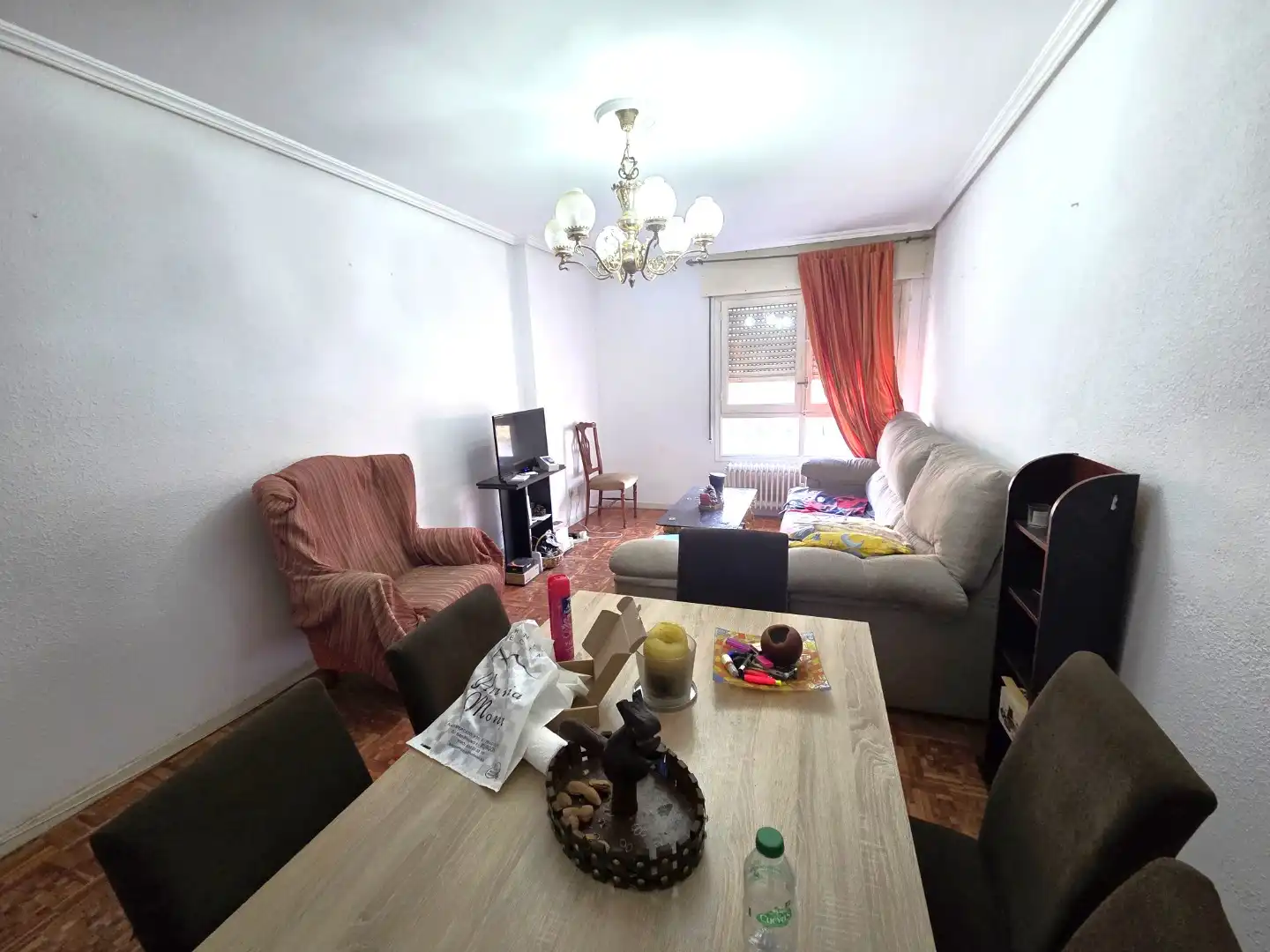 Sala d'estar de Pis en venda en Burgos amb Calefacció i Terrassa
