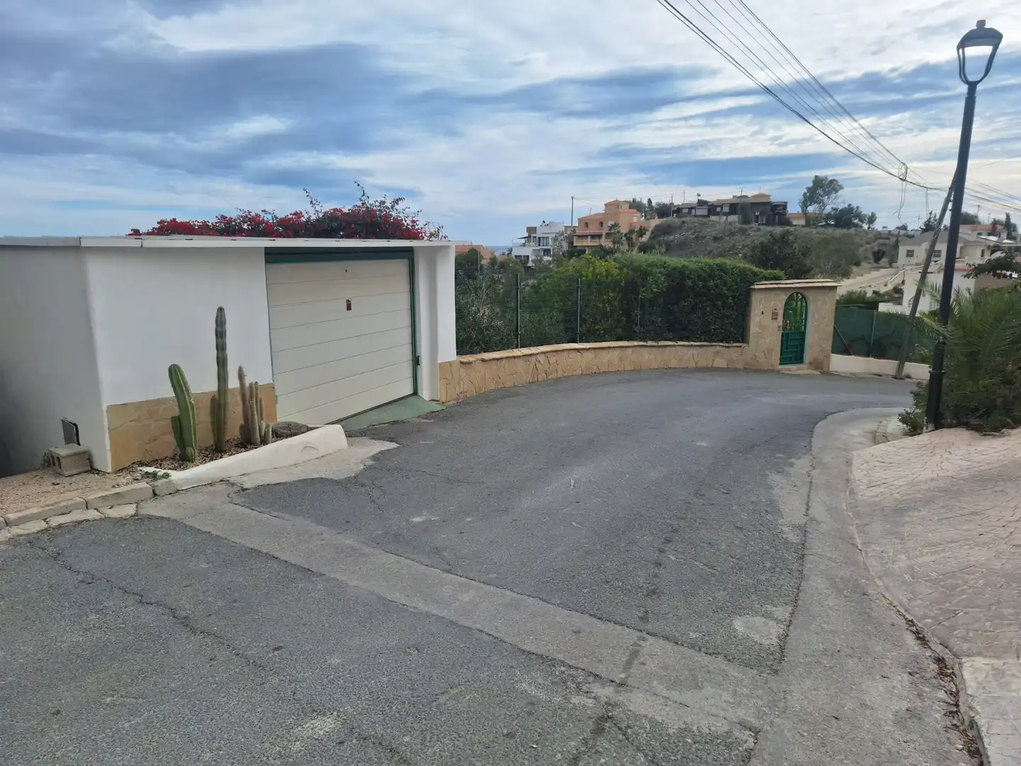 Exterior view of Houses for sale in El Campello  with Air Conditioner, Private garden and Terrace