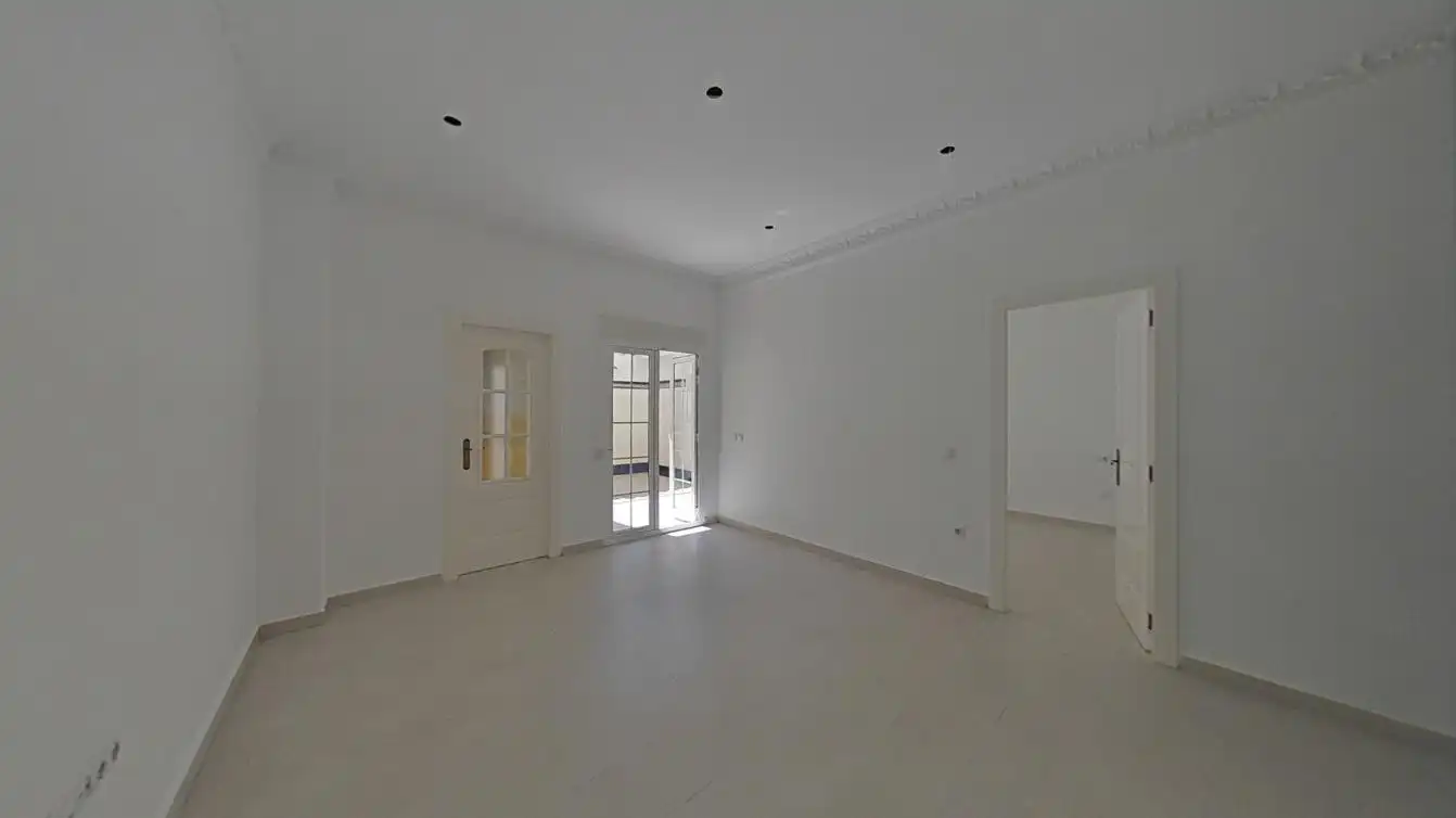 Flat for sale in C/ Molina