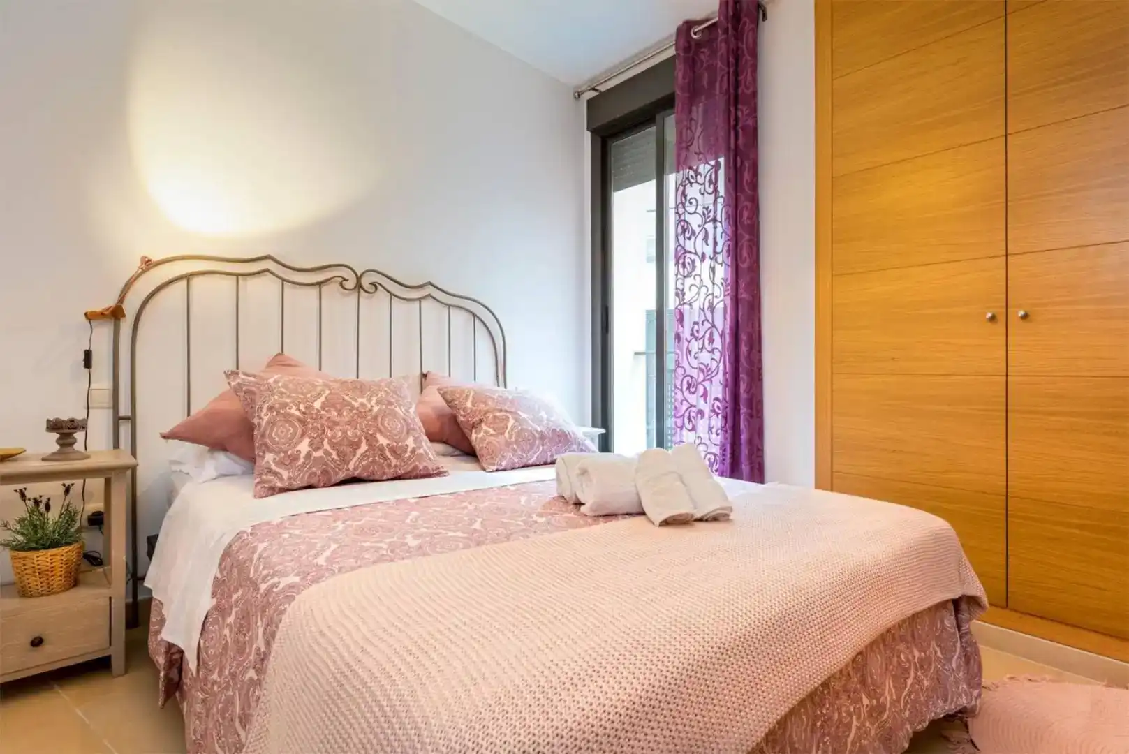 Schlafzimmer von Wohnung zur Miete in  Sevilla Capital mit Klimaanlage