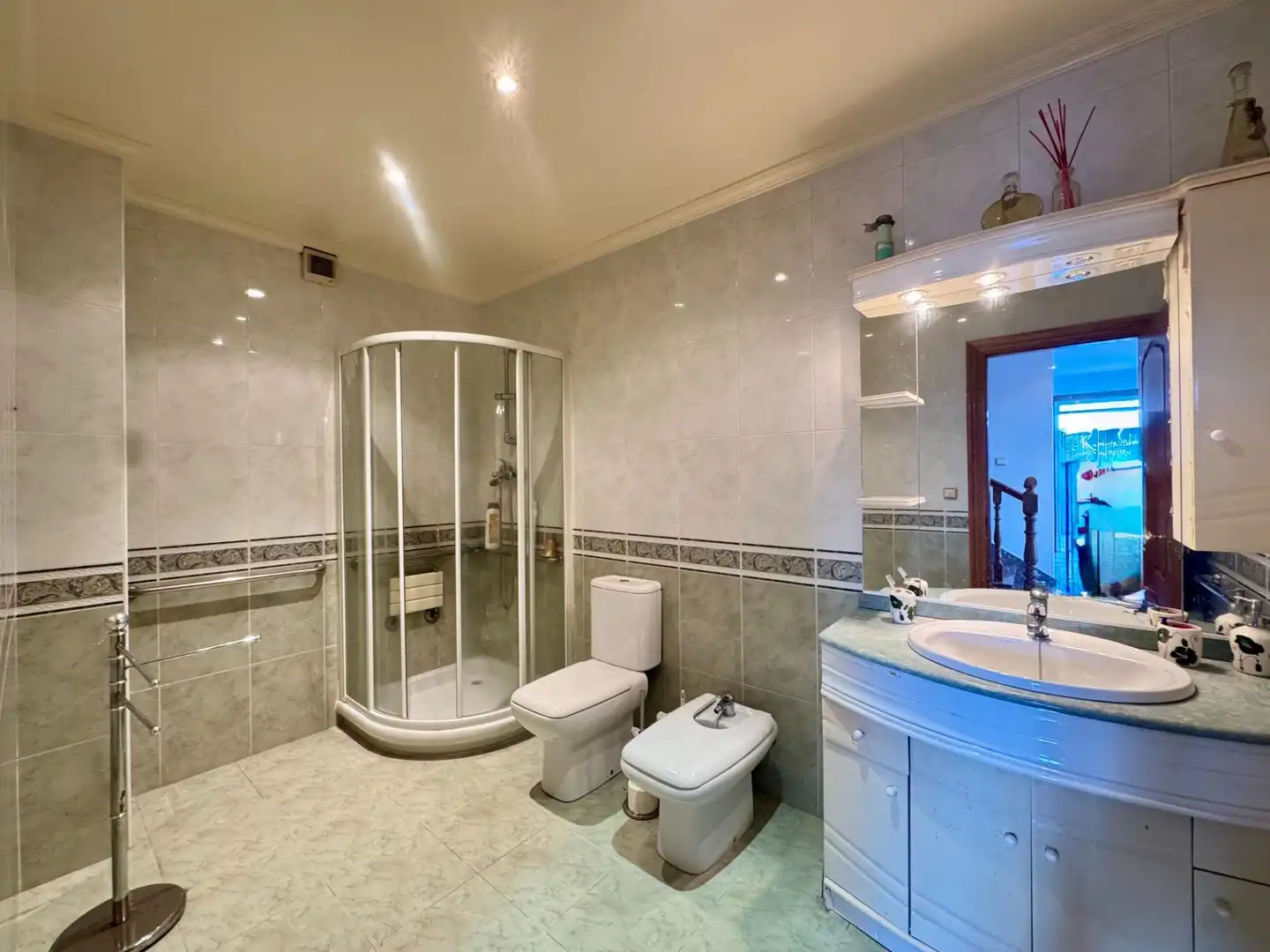 Badezimmer von Haus oder Chalet zum Verkauf in Redondela mit Heizung, Privatgarten und Parkett