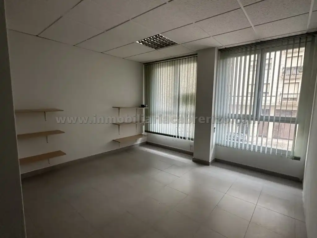 Oficina en venta en  Logroño