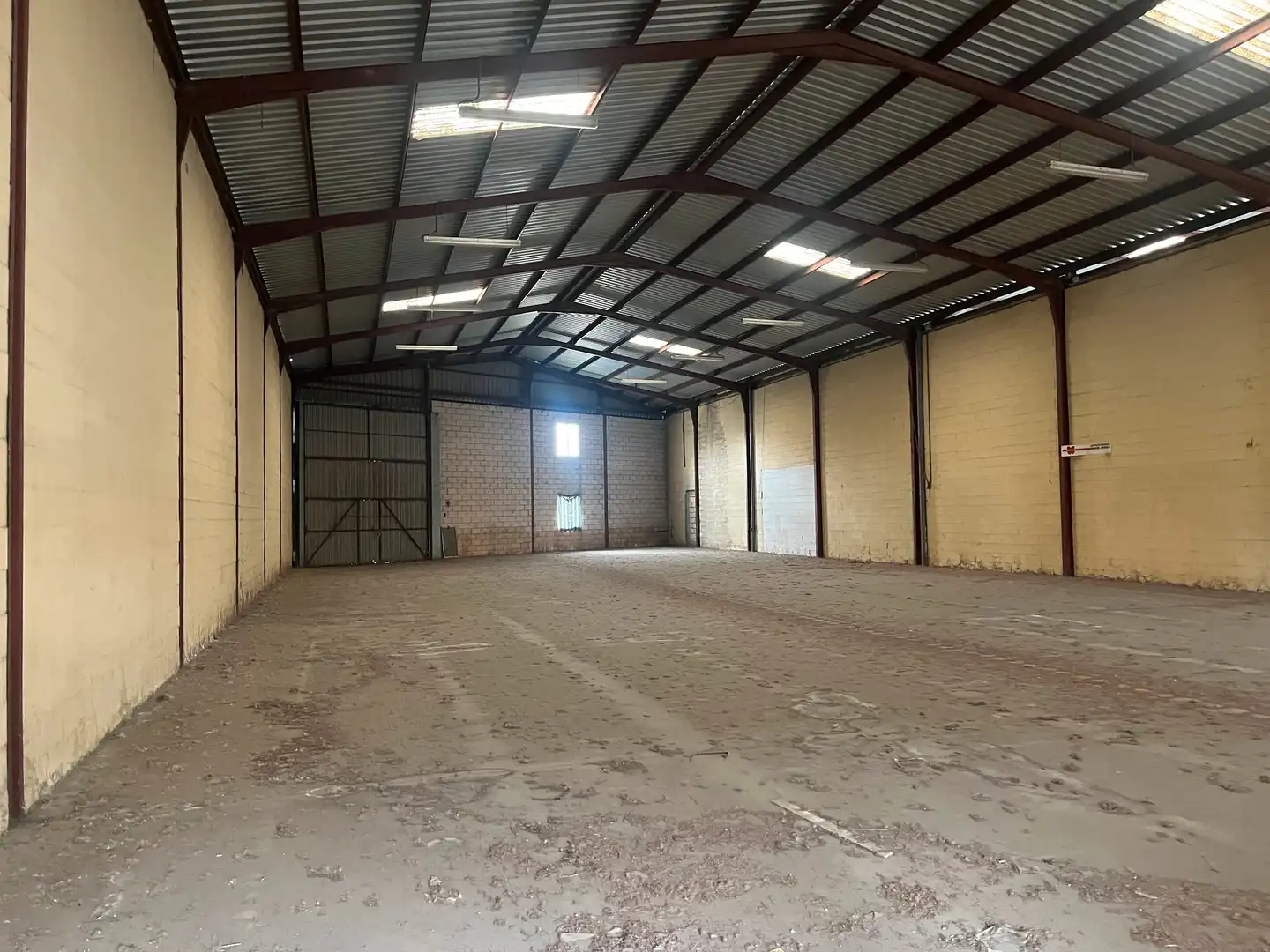 Nau industrial en venda a Zona Sur - Av. de España - San Miguel