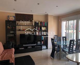 Sala d'estar de Apartament de lloguer en  Valencia Capital amb Aire condicionat i Terrassa