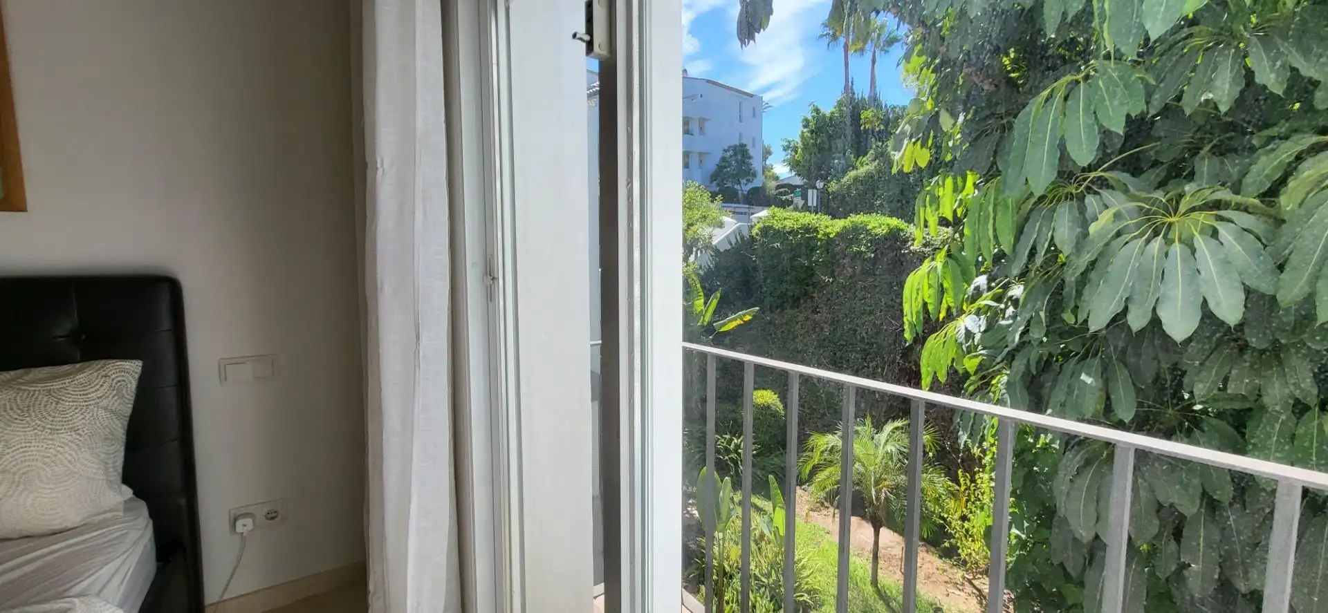 Balcony of Apartments for rent in Benahavís  with Air Conditioner, Heating and Private garden