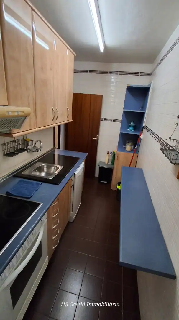 Kitchen of Flat for sale in Cornellà de Llobregat  with Oven