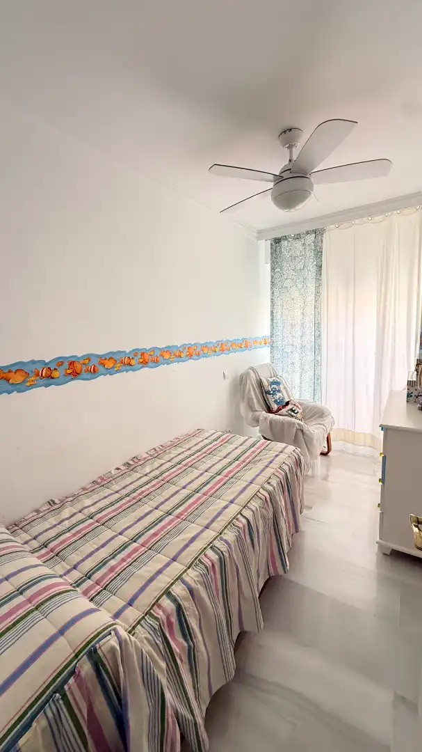 Habitación de Piso en venta en Marbella con Terraza, Amueblado y Horno