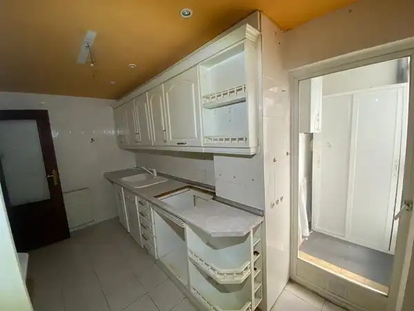 Cuina de Pis en venda en Béjar amb Terrassa