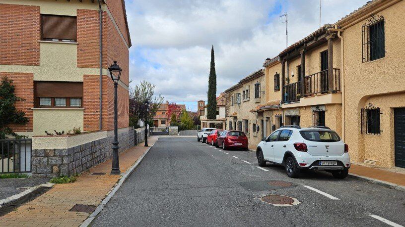 Vista exterior de Casa adosada en venda en Ávila Capital
