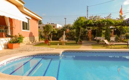 Piscina de Casa o xalet en venda en San Vicente del Raspeig / Sant Vicent del Raspeig amb Calefacció, Jardí privat i Terrassa