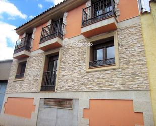 Exterior view of House or chalet for sale in El Cabaco   with Heating, Terrace and Furnished