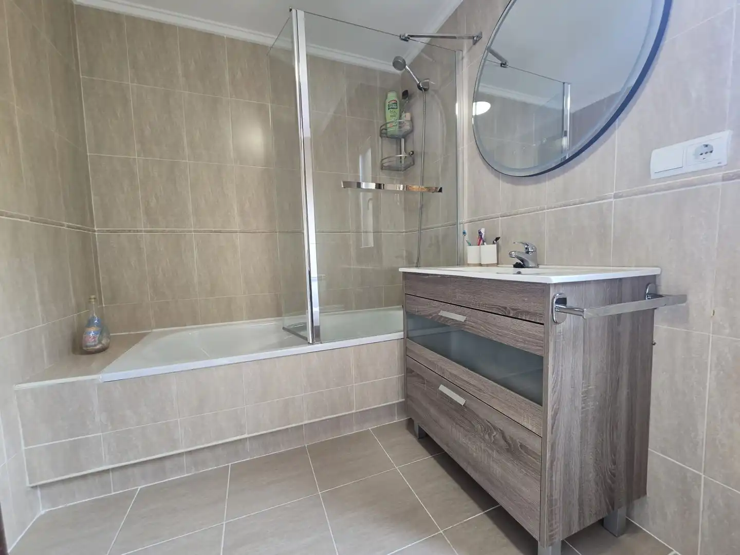 Bany de Apartament en venda en Sojuela amb Calefacció, Jardí privat i Terrassa