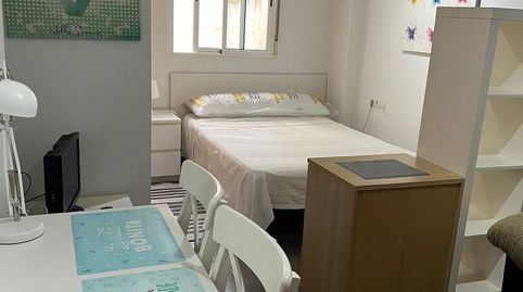 Foto 2 von Wohnung zur Miete in Calle Portería de Santo Domingo, San Matías - Realejo, Granada Capital