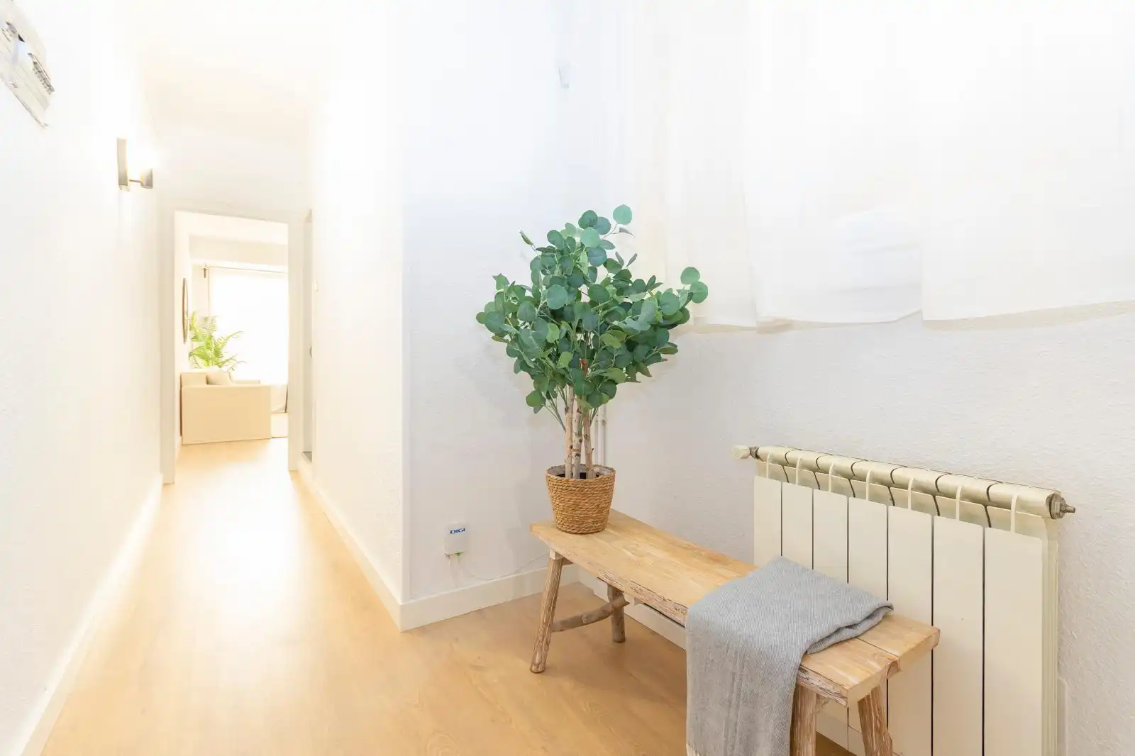 Wohnung zum Verkauf in Terrassa mit Heizung, Parkett und Ofen