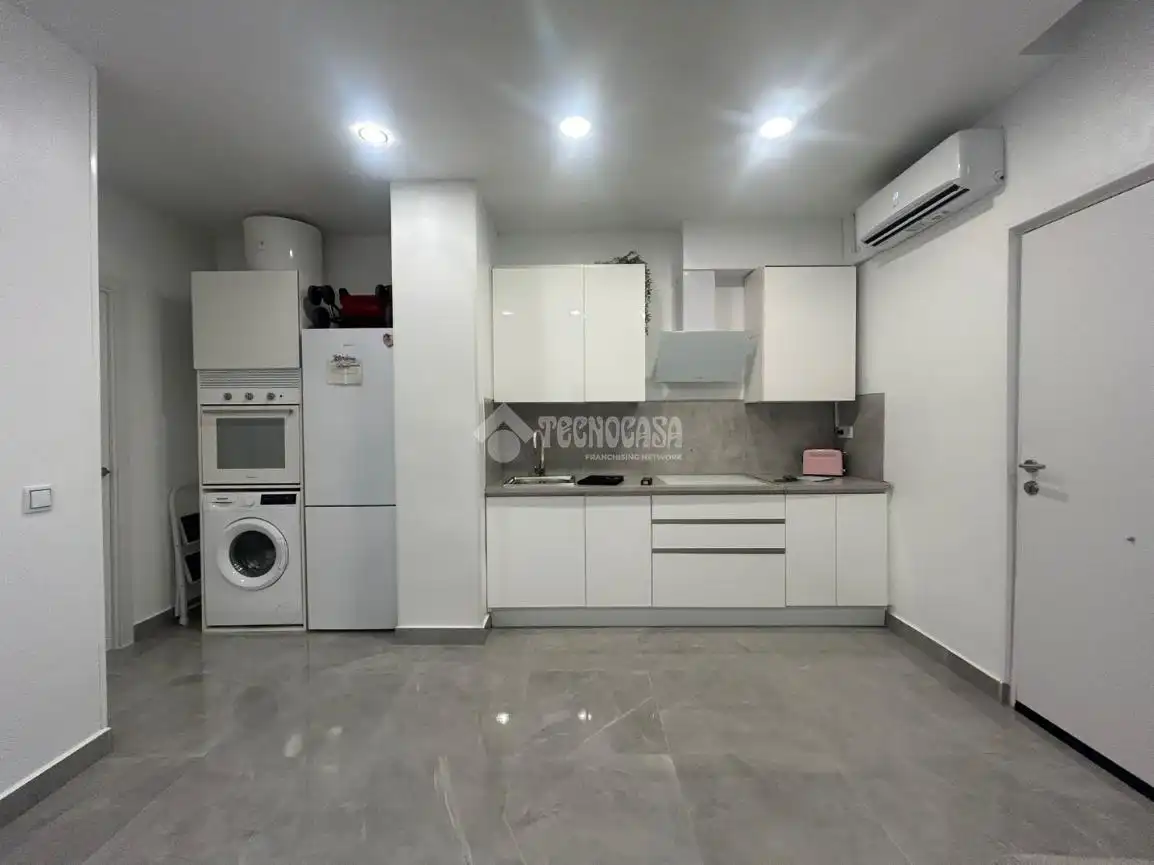 Cocina de Piso en venta en Barcelona con Aire acondicionado y Amueblado