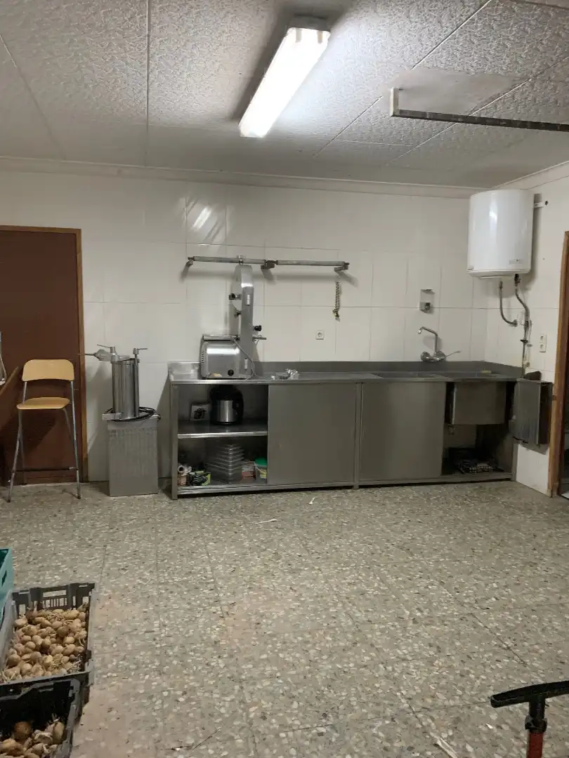 Local comercial en venta en La Bisbal d'Empordà, imagen 4