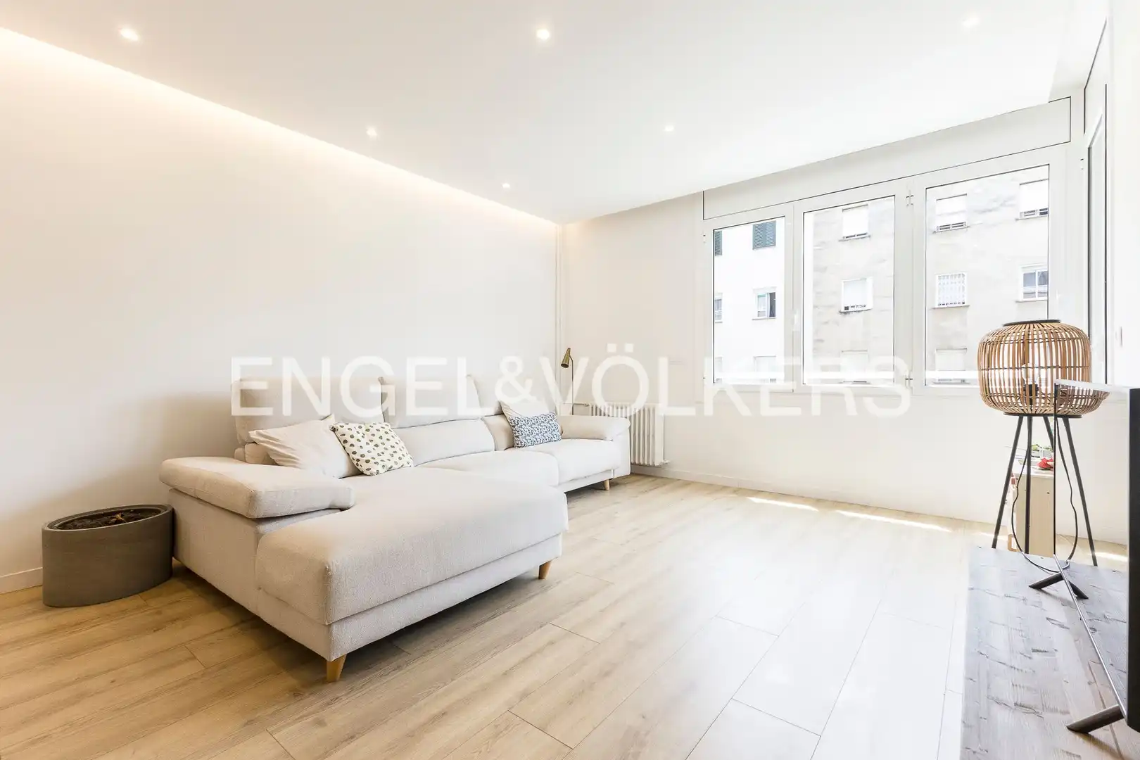 Wohnzimmer von Wohnung zum Verkauf in Barcelona mit Klimaanlage, Heizung und Parkett