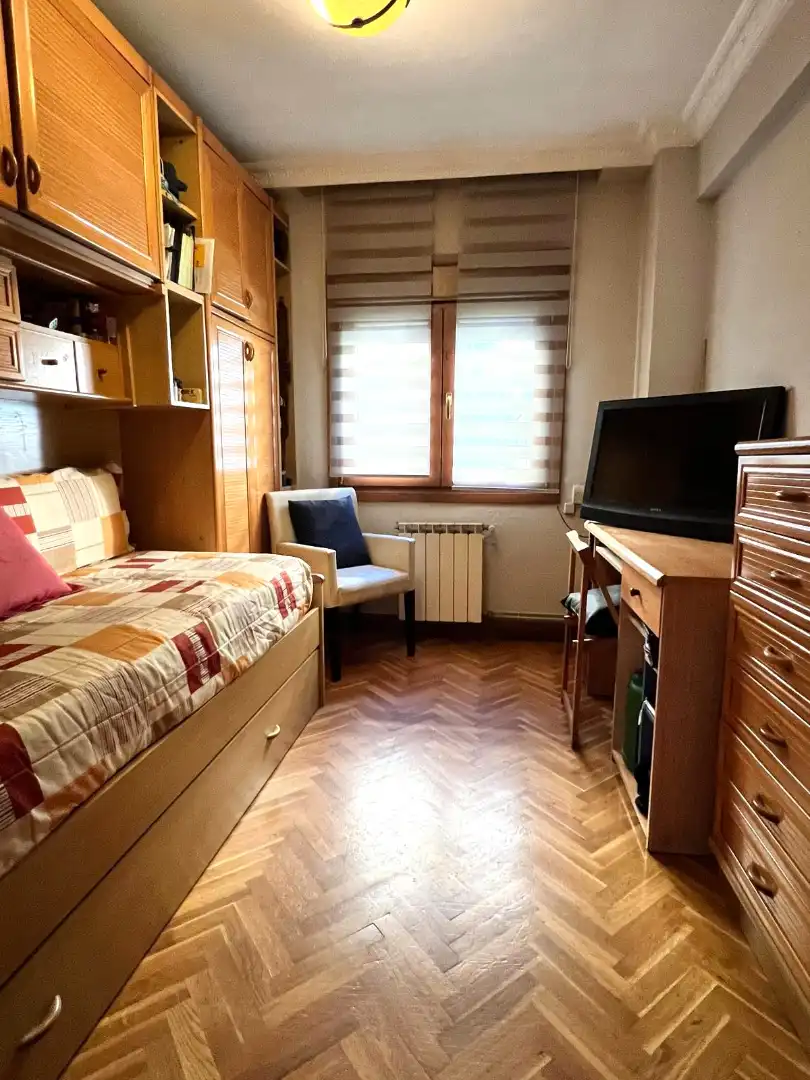 Schlafzimmer von Wohnung zum Verkauf in Andoain mit Heizung, Abstellraum und Möbliert