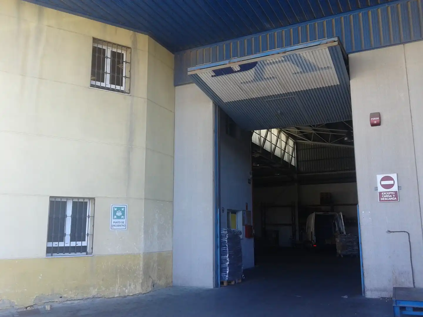 Nave industrial en venta en Viator con Calefacción y Alarma
