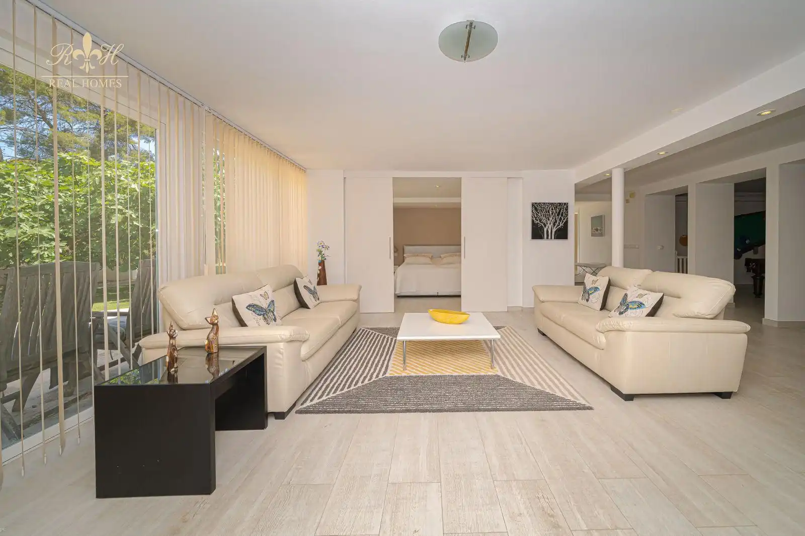 Living room of Houses for sale in L'Alfàs del Pi  with Air Conditioner, Terrace and Swimming Pool