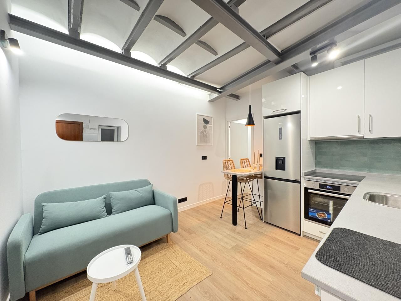 Sala d'estar de Planta baixa de lloguer en  Madrid Capital amb Calefacció i Moblat