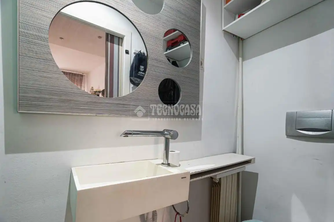 Baño de Piso en venta en Sant Vicenç Dels Horts con Aire acondicionado, Calefacción y Terraza
