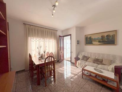 Sala d'estar de Casa adosada en venda en Valls amb Calefacció i Terrassa