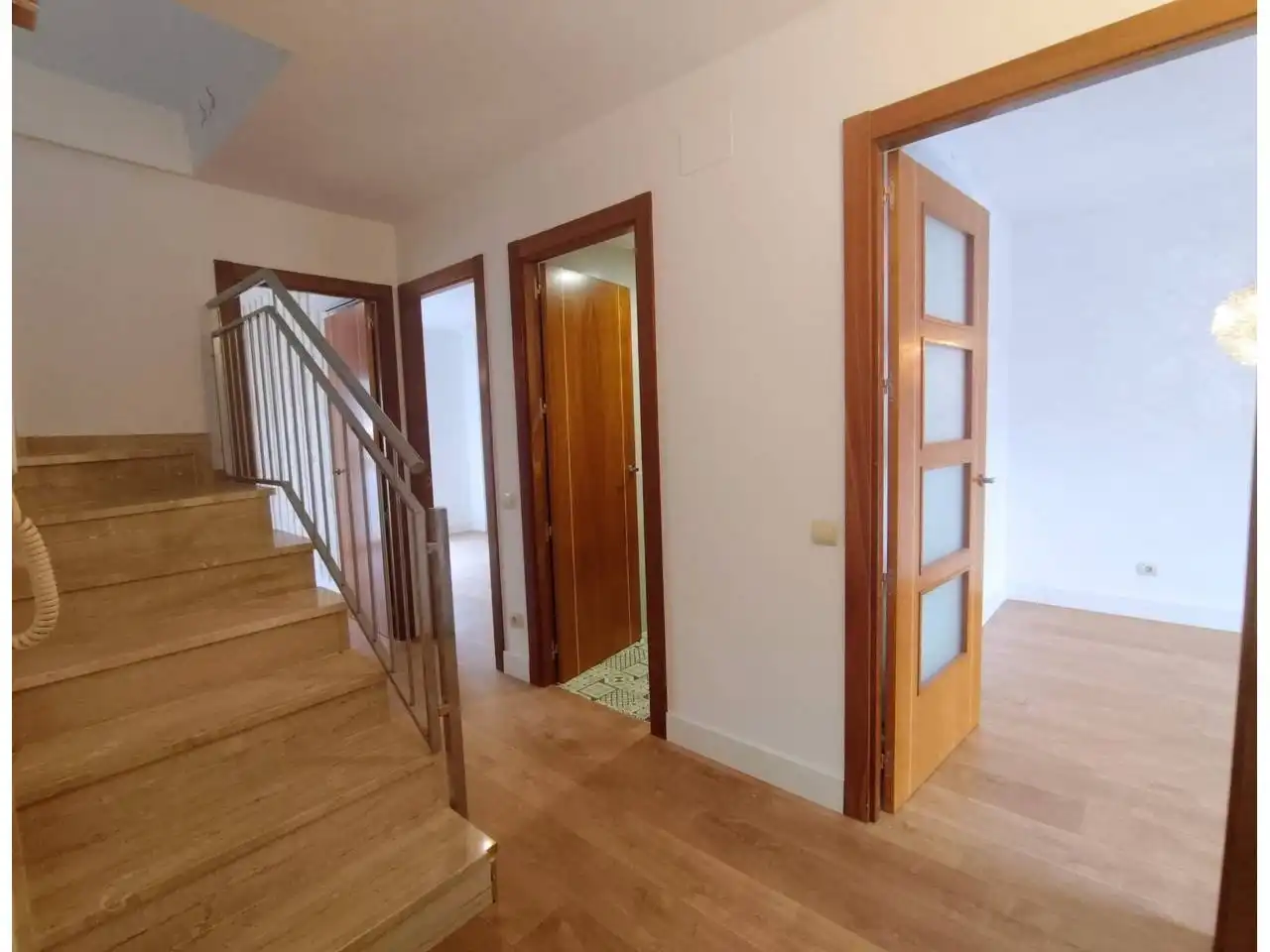 Duplex with terrace to rent in Calle SABADELL 33
