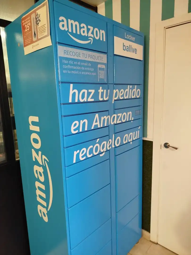 Local de lloguer en Granada amb Aire condicionat i Moblat