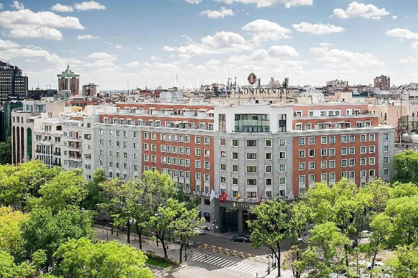 Exterior view of Attic for rent in Madrid  with Air Conditioner and Terrace