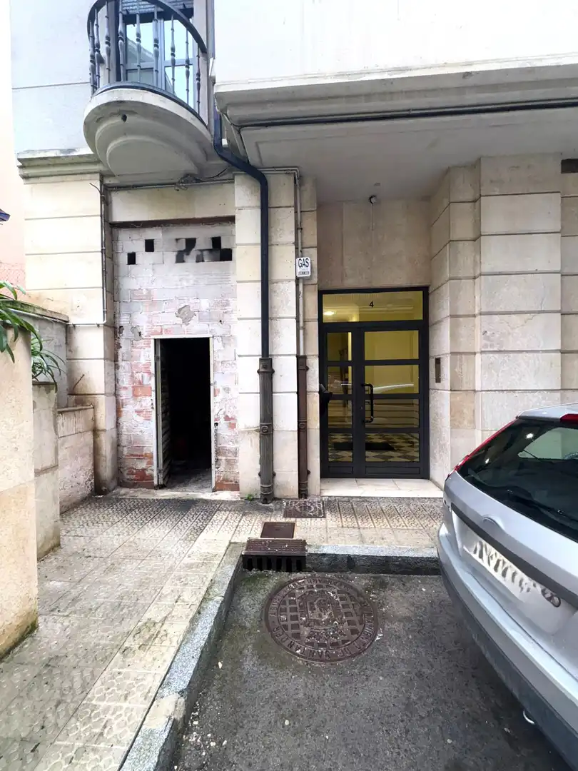 Gewerbefläche zum Verkauf in Santander - Calle Elcano 4, imagen 3