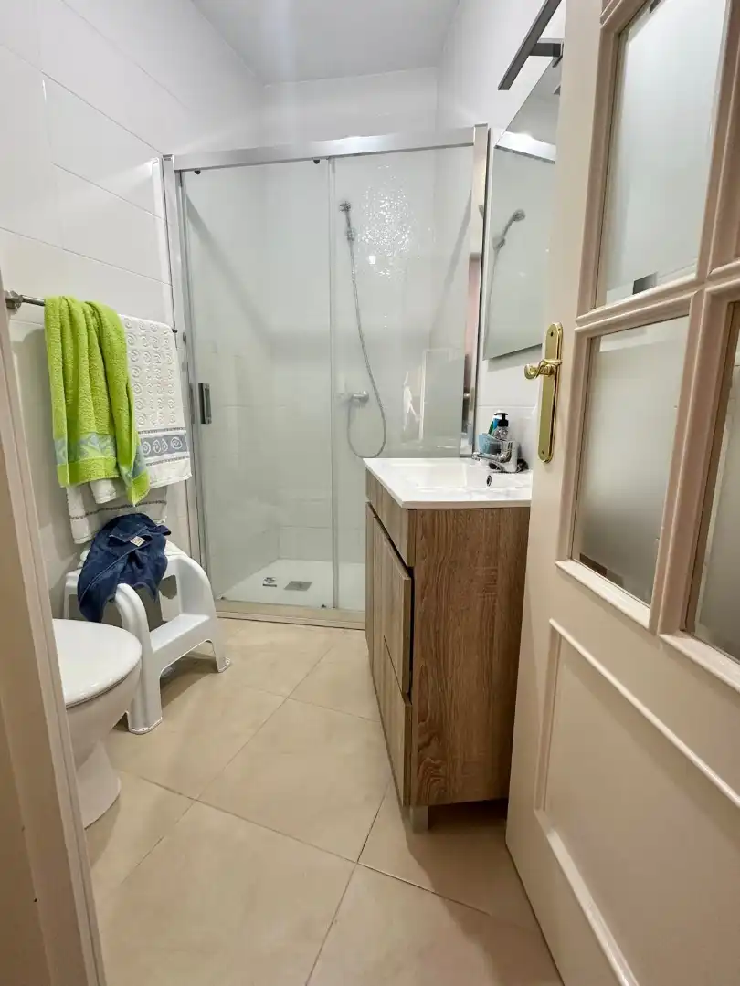 Baño de Casa o chalet en venta en Benamocarra con Terraza y Amueblado