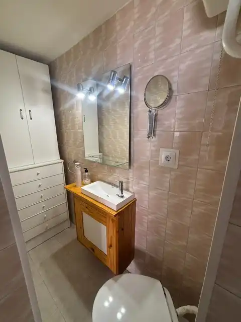 Bathroom of Flat for rent in Granada  with Heating, Furnished and Balcony