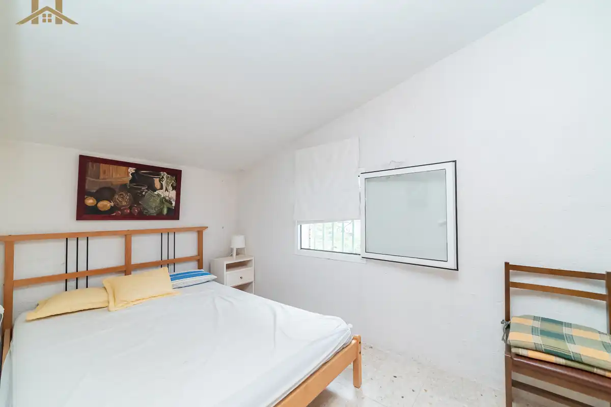 Dormitori de Casa o xalet en venda en Santa María de la Alameda amb Traster