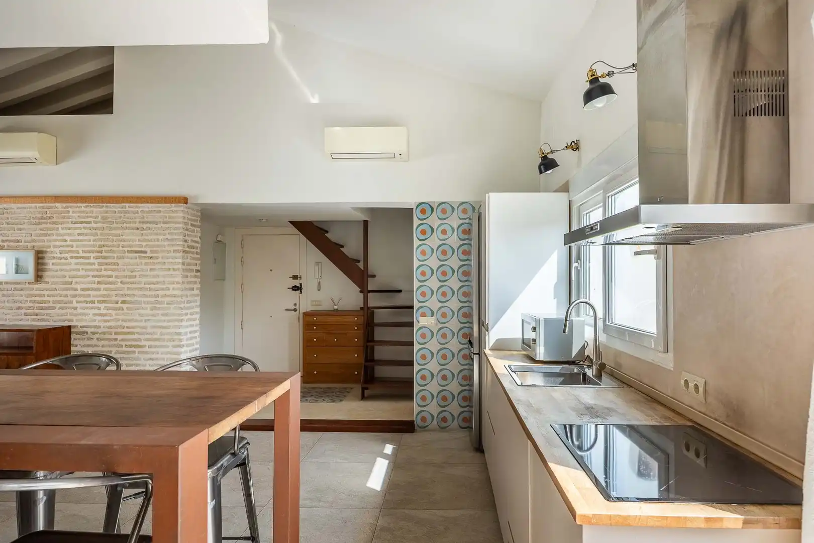 Kitchen of Duplexes for rent in Sevilla  with Air Conditioner, Heating and Terrace