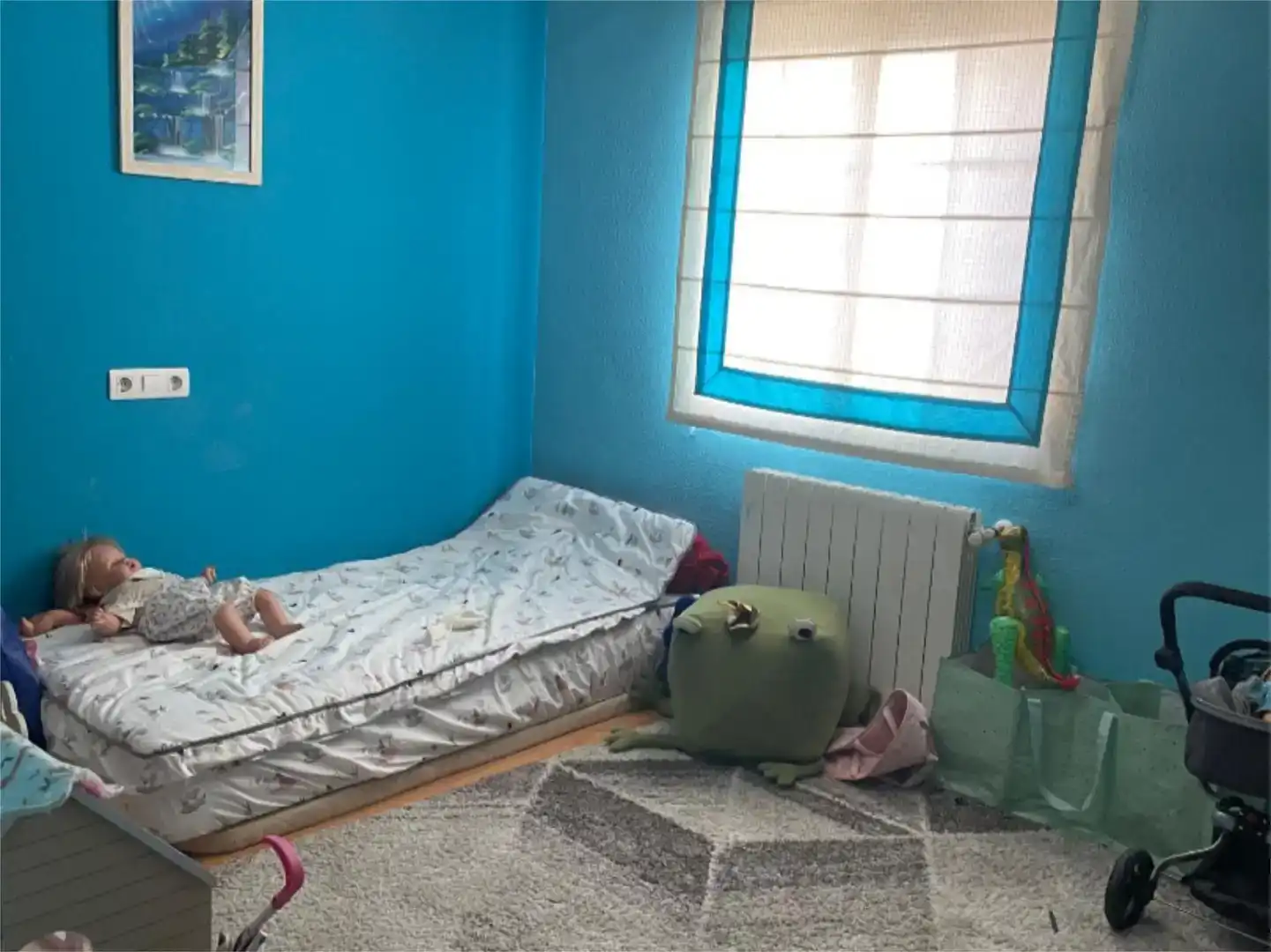 Dormitori de Casa adosada en venda en Navalmoral de la Mata amb Aire condicionat i Balcó