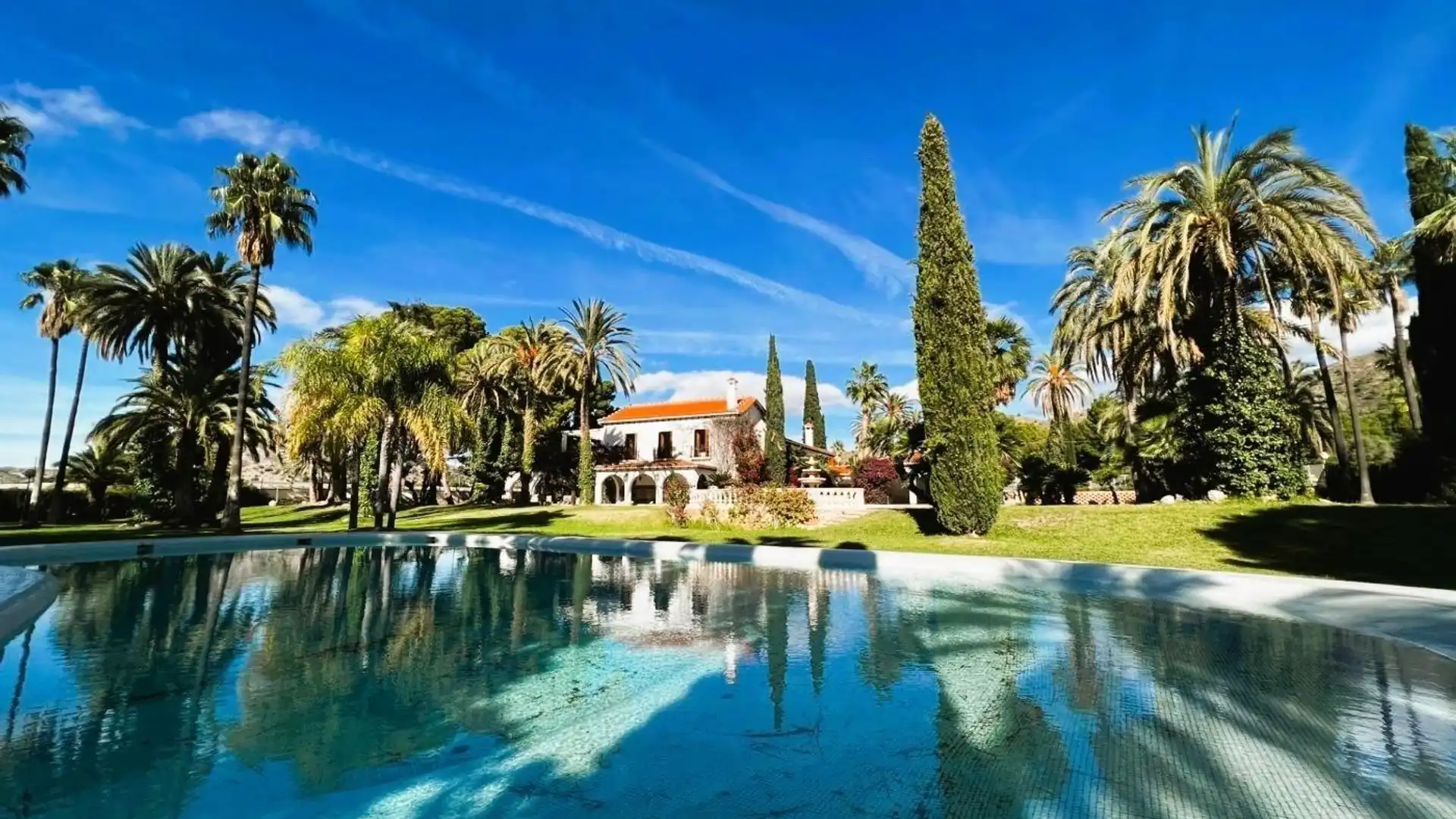 Garden of Country homes for sale in Novelda  with Air Conditioner, Private garden and Terrace