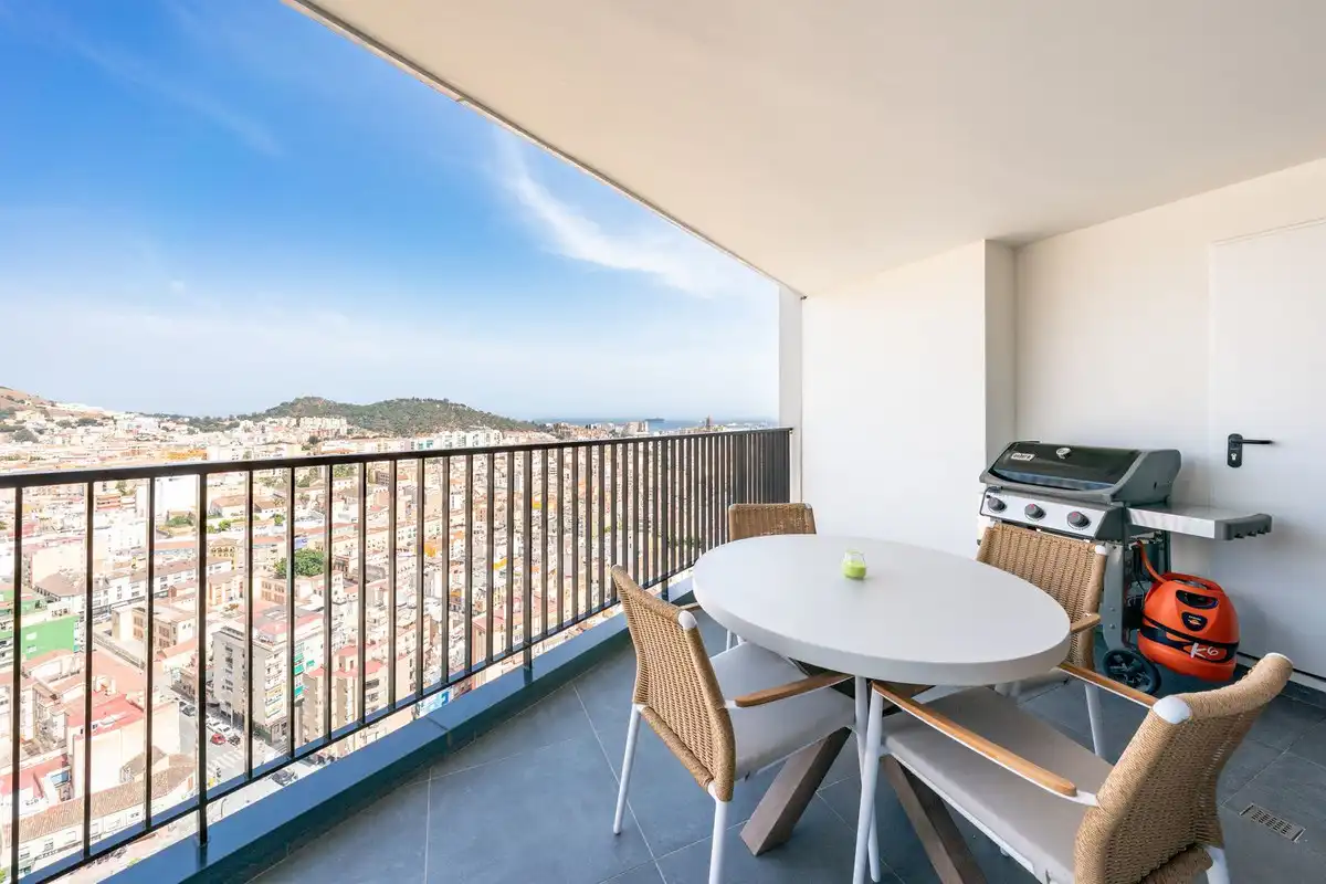 Terrassa de Apartament en venda en Málaga amb Aire condicionat, Terrassa i Moblat