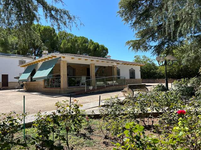 Casa-chalet en Venta en Alcolea de Calatrava