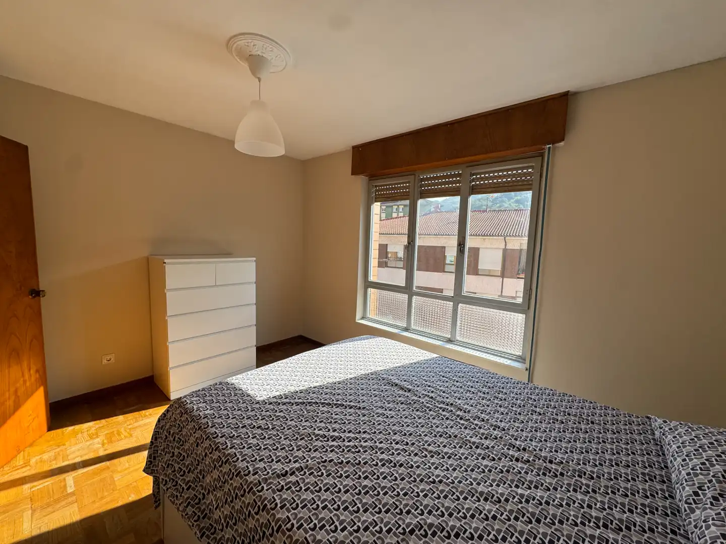 Bedroom of Flat for sale in Lena  with Heating, Terrace and Oven