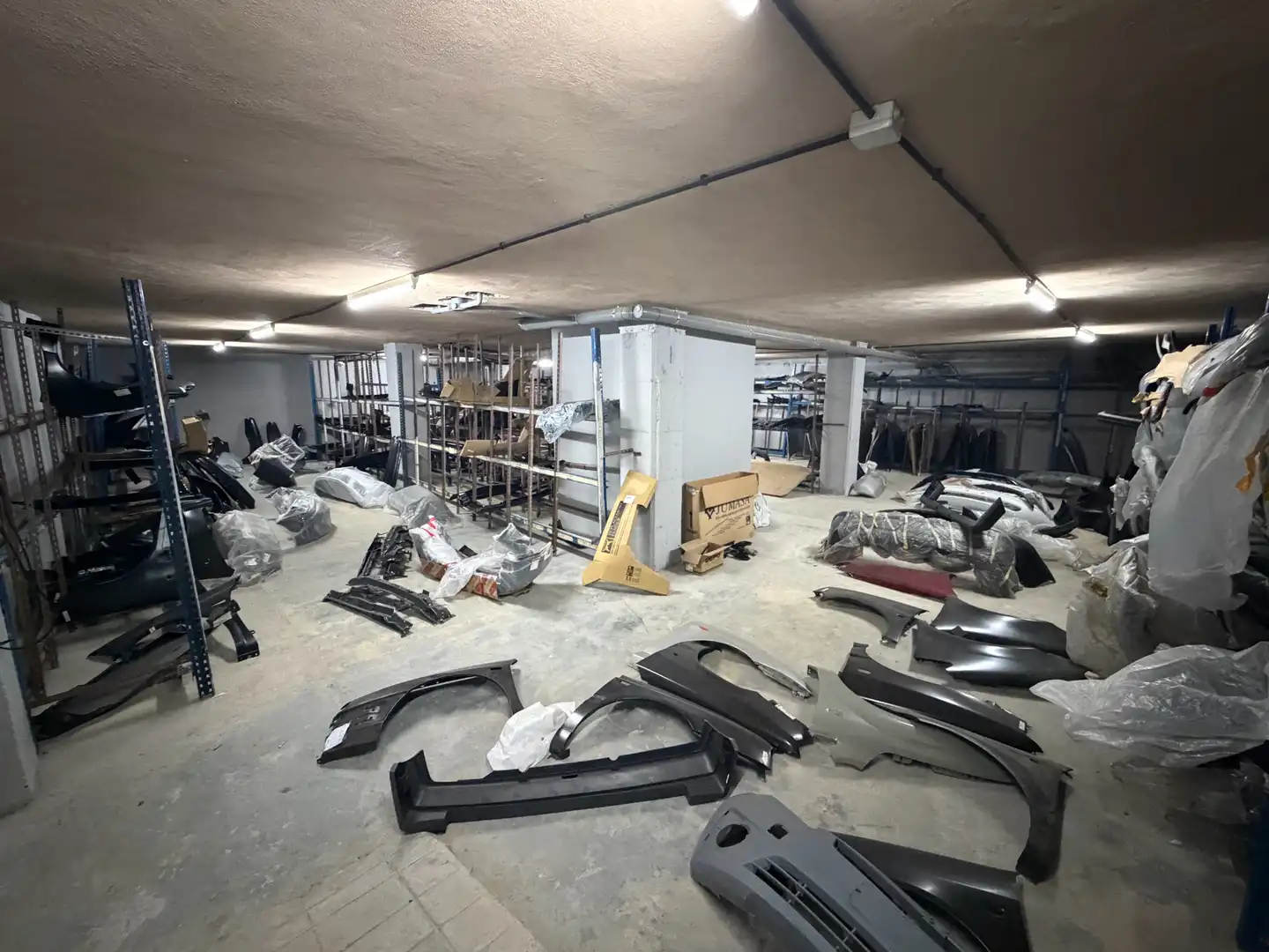 Business premises for sale in Calle José María Martínez Cachero 31, imagen 3
