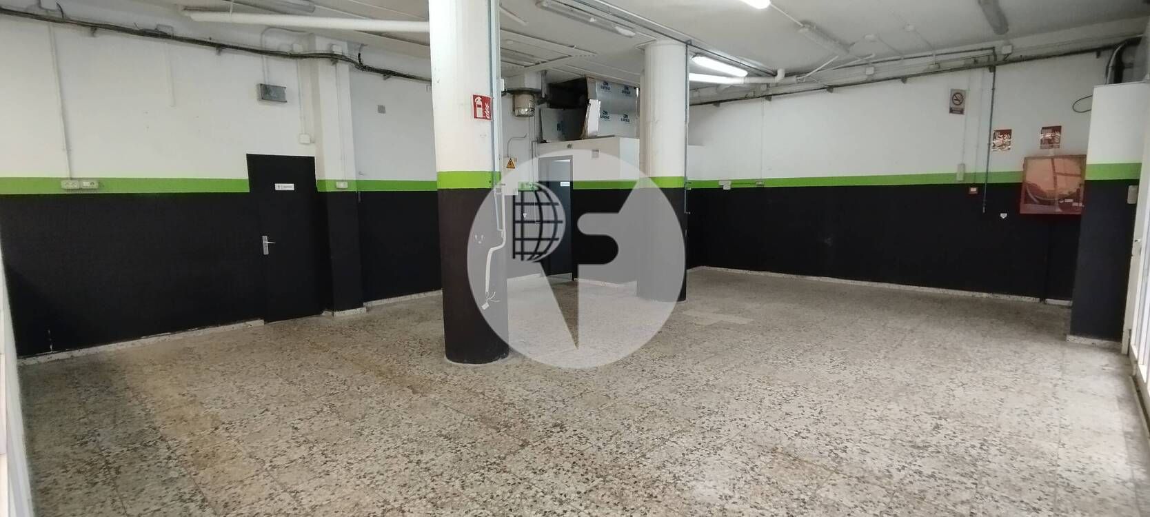 Premises for sale in Centre