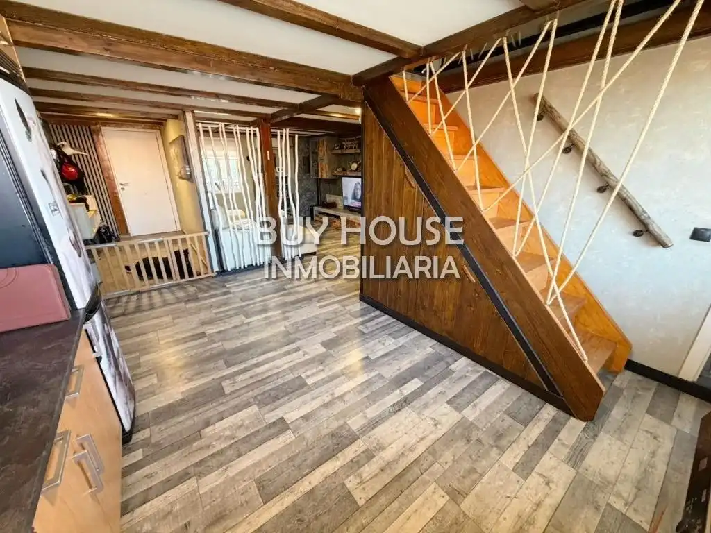 Dúplex en venta en Ugena con Aire acondicionado, Calefacción y Amueblado