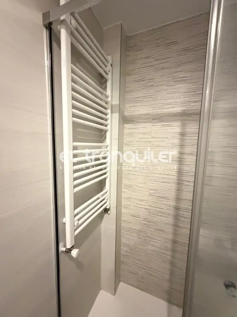 Badezimmer von Wohnung zur Miete in Centro Urbano