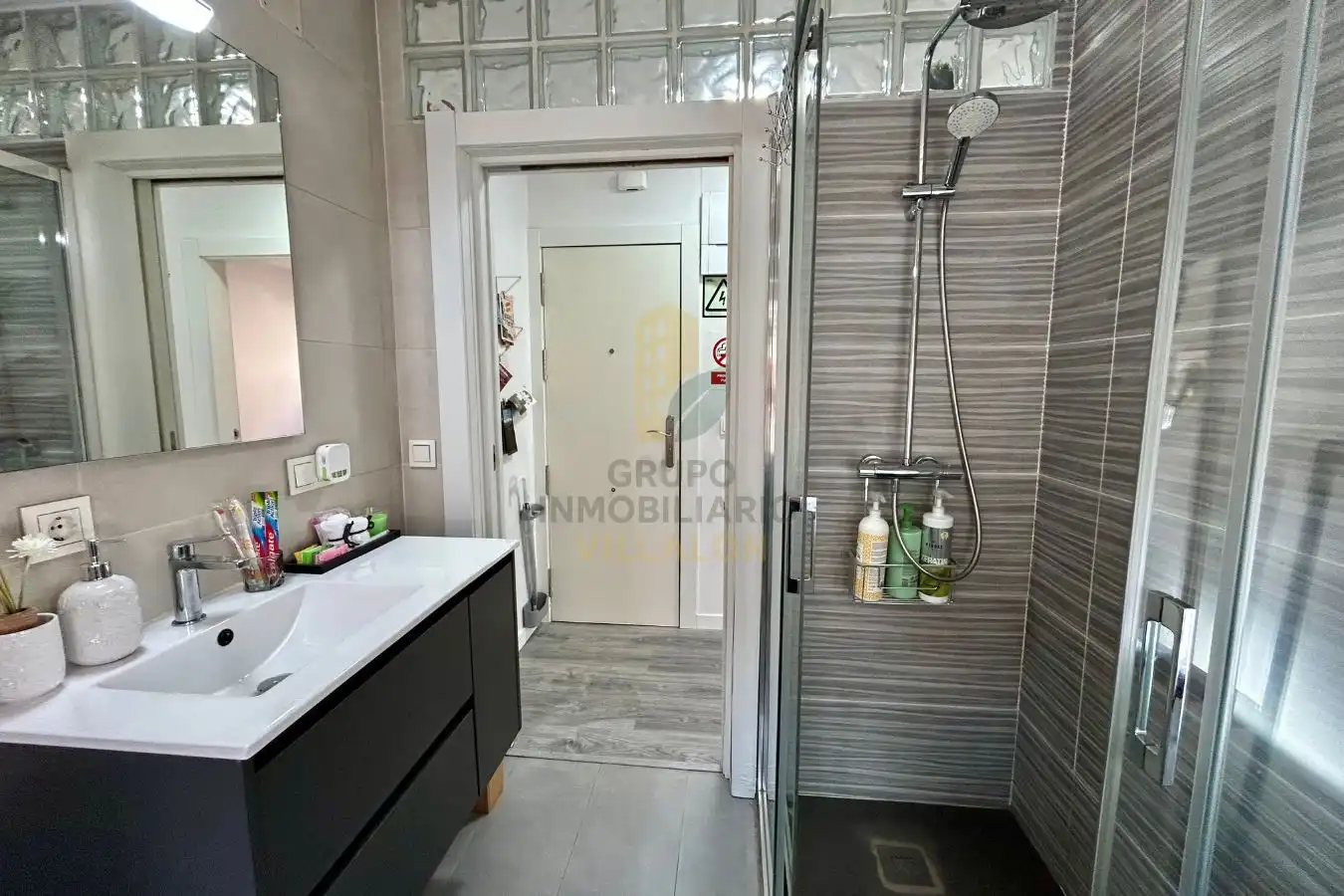Bathroom of Flat for sale in Trobajo del Camino