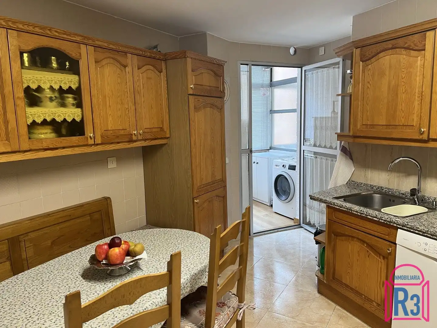 Cocina de Piso en venta en León Capital  con Calefacción, Terraza y Trastero