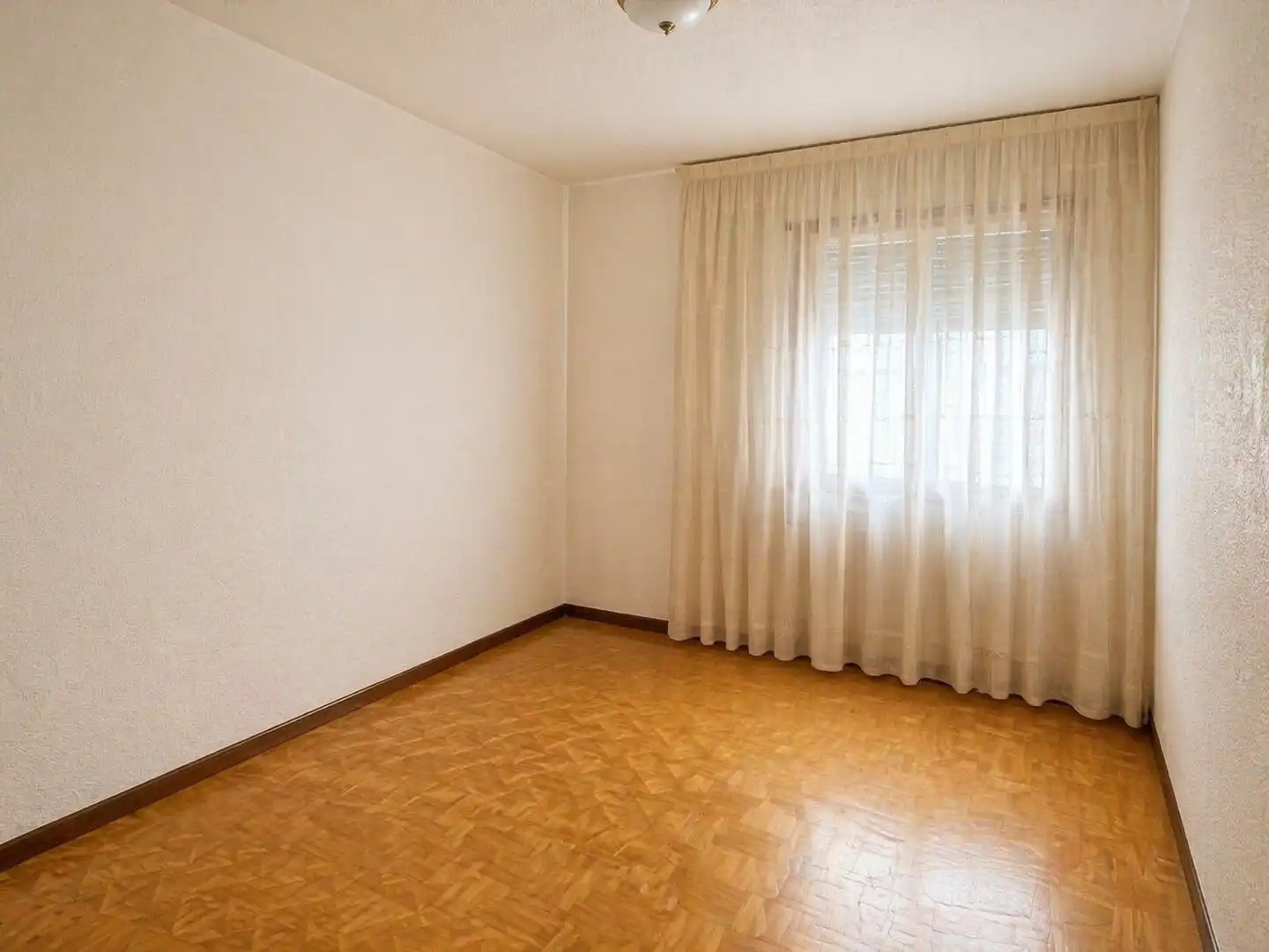 Habitación de Piso en venta en  Madrid Capital con Calefacción