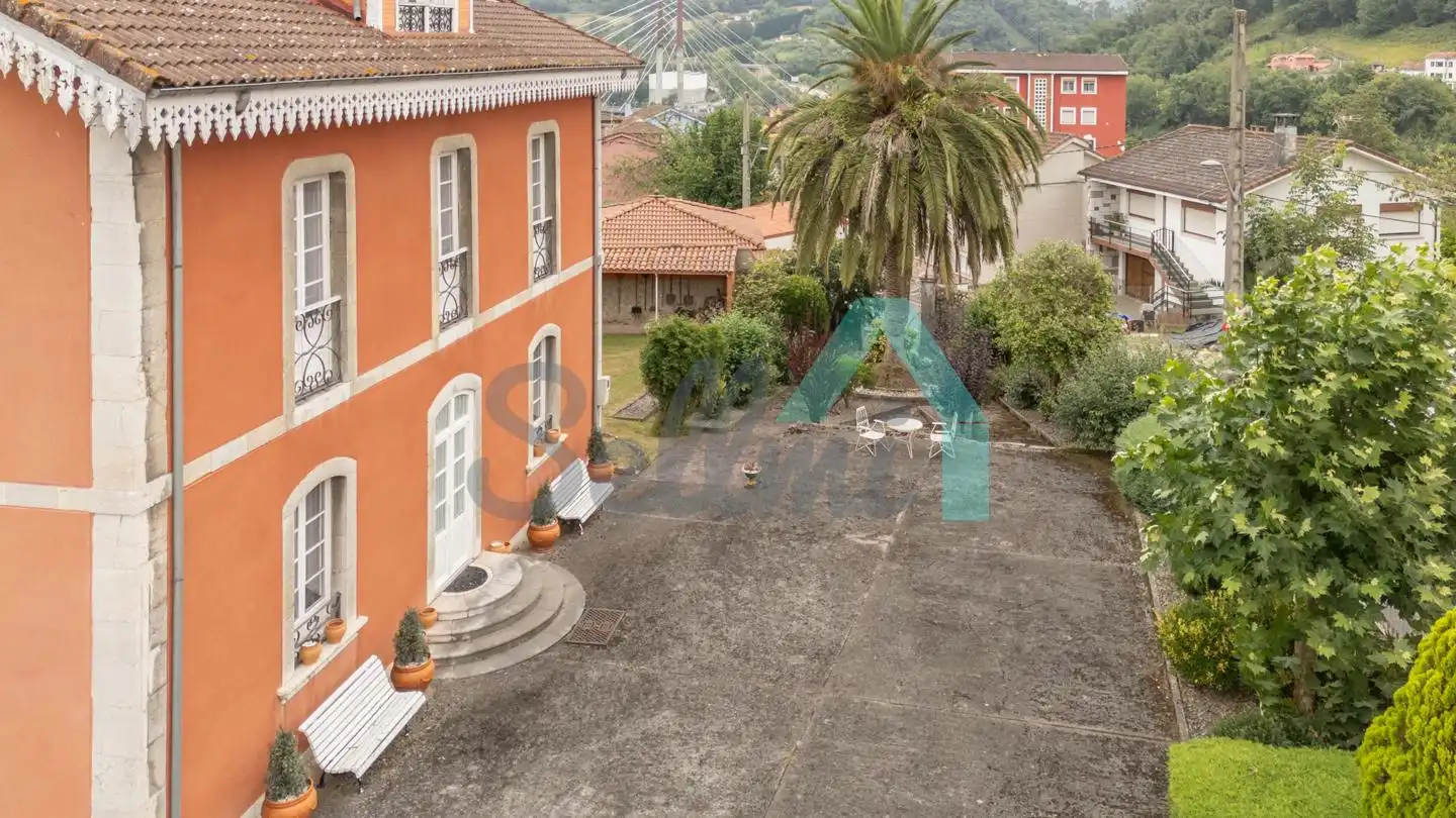 Vista exterior de Casa o chalet en venta en Ribera de Arriba con Jardín privado, Terraza y Balcón