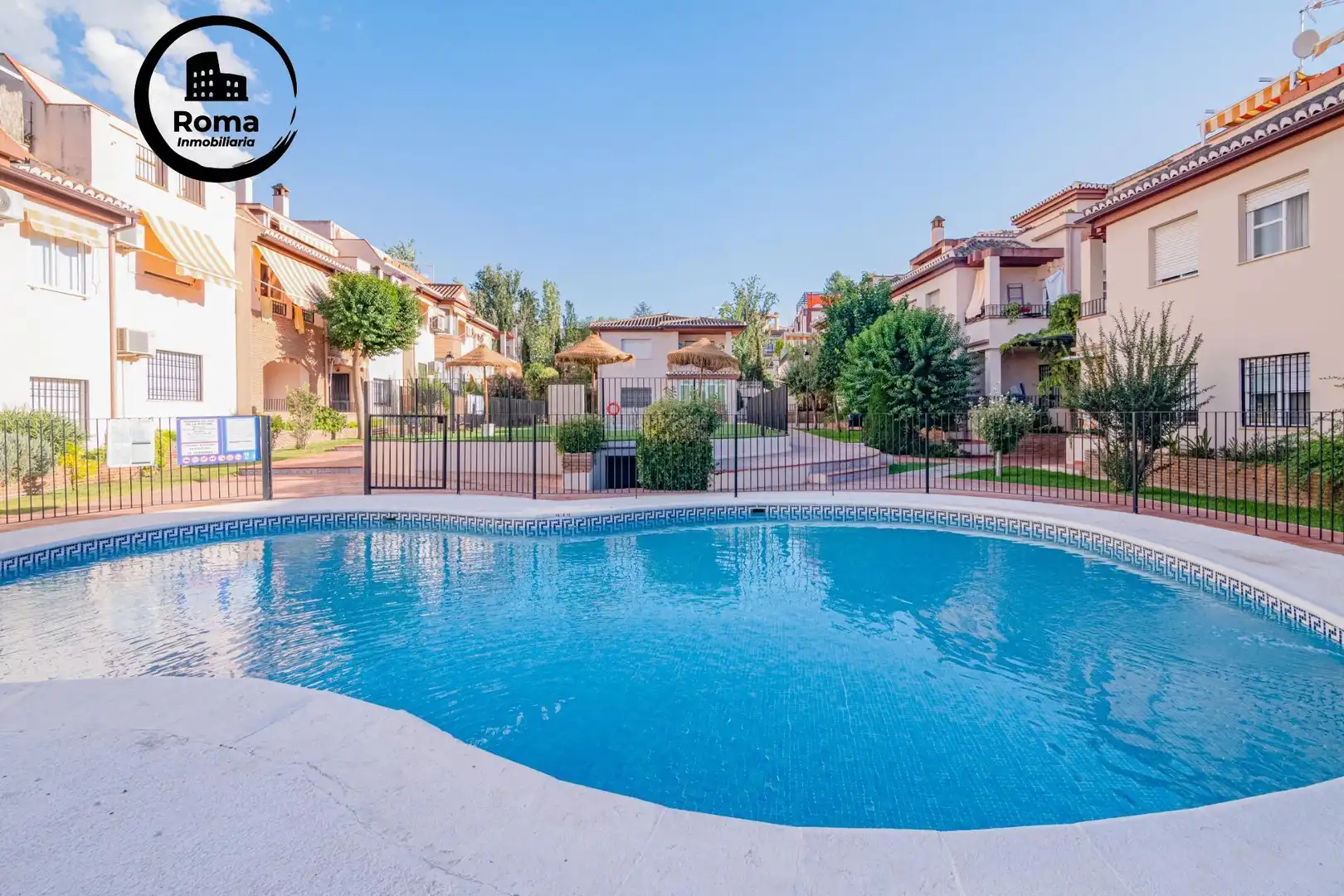 Piscina de Ático en venta en La Zubia con Aire acondicionado, Calefacción y Terraza